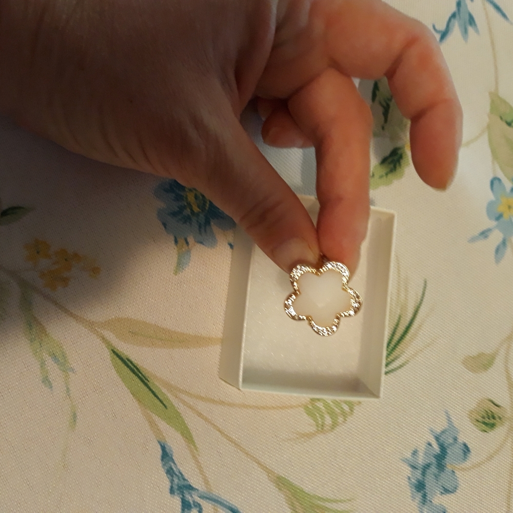 Sandy ring, size 8. PARK LANE